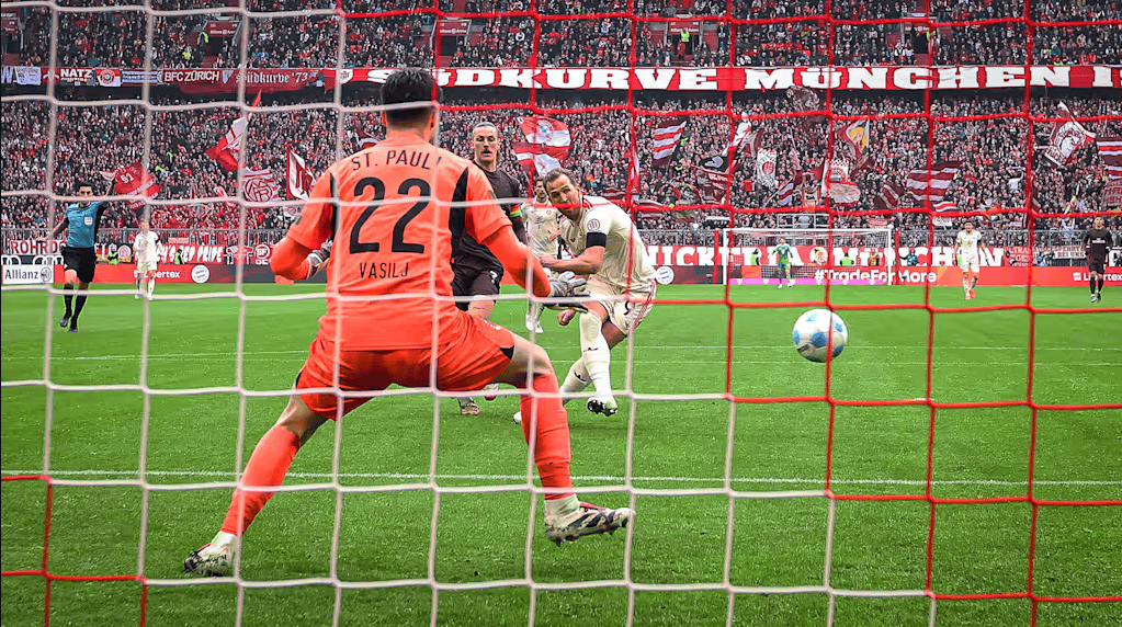 德甲-凯恩献传射萨内梅开二度 拜仁3-2圣保利仍6分领跑