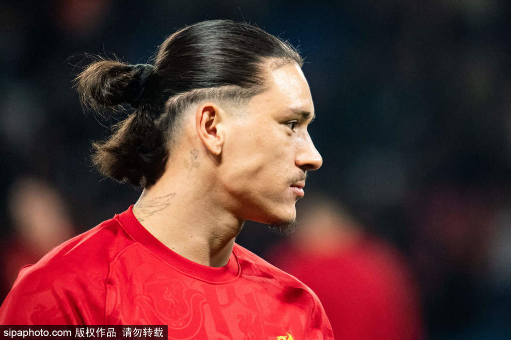 利物浦卖努涅斯+迪亚斯收入超1亿镑 加钱强抢伊萨克？