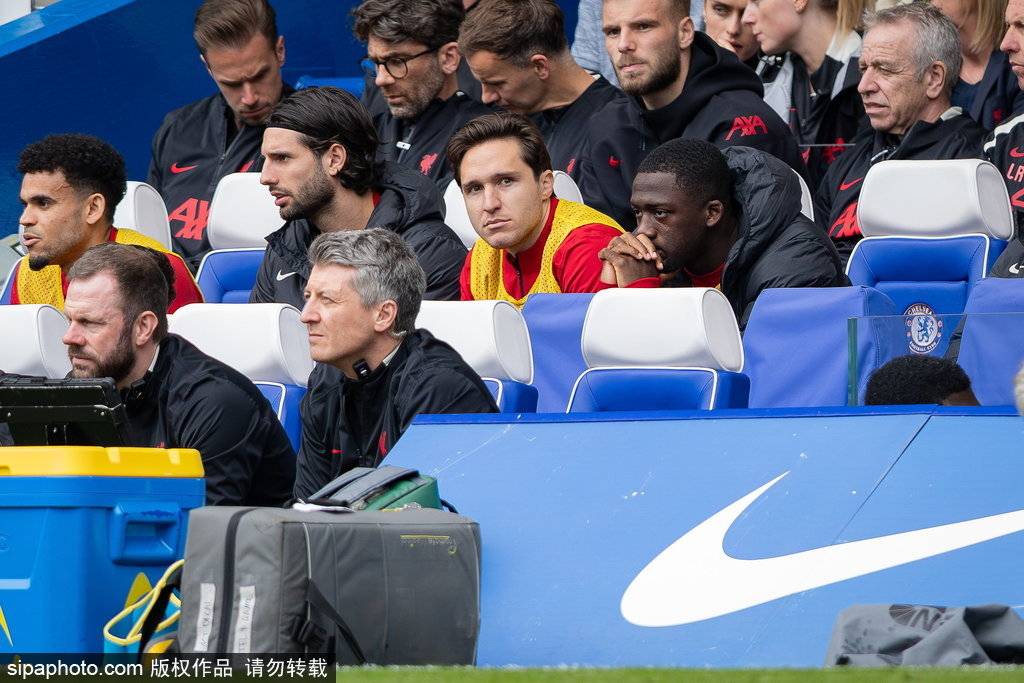 切尔西决定继续信任恩佐·马雷斯卡，欧冠资格争夺进入白热化